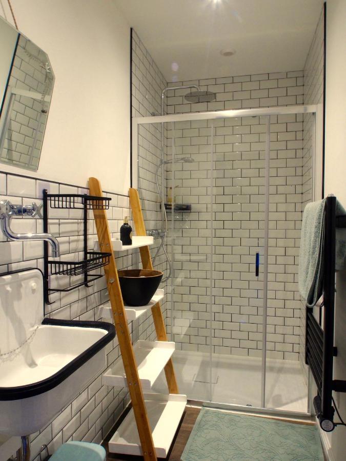 Le 7 Des Tonneliers Bed & Breakfast Castelfranc Bagian luar foto