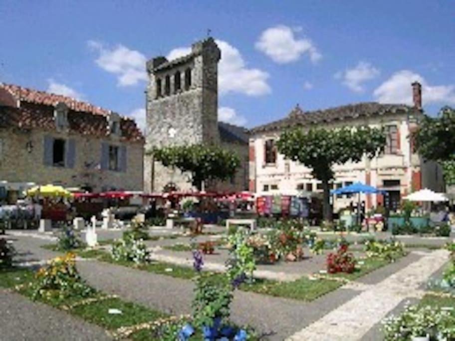 Le 7 Des Tonneliers Bed & Breakfast Castelfranc Bagian luar foto